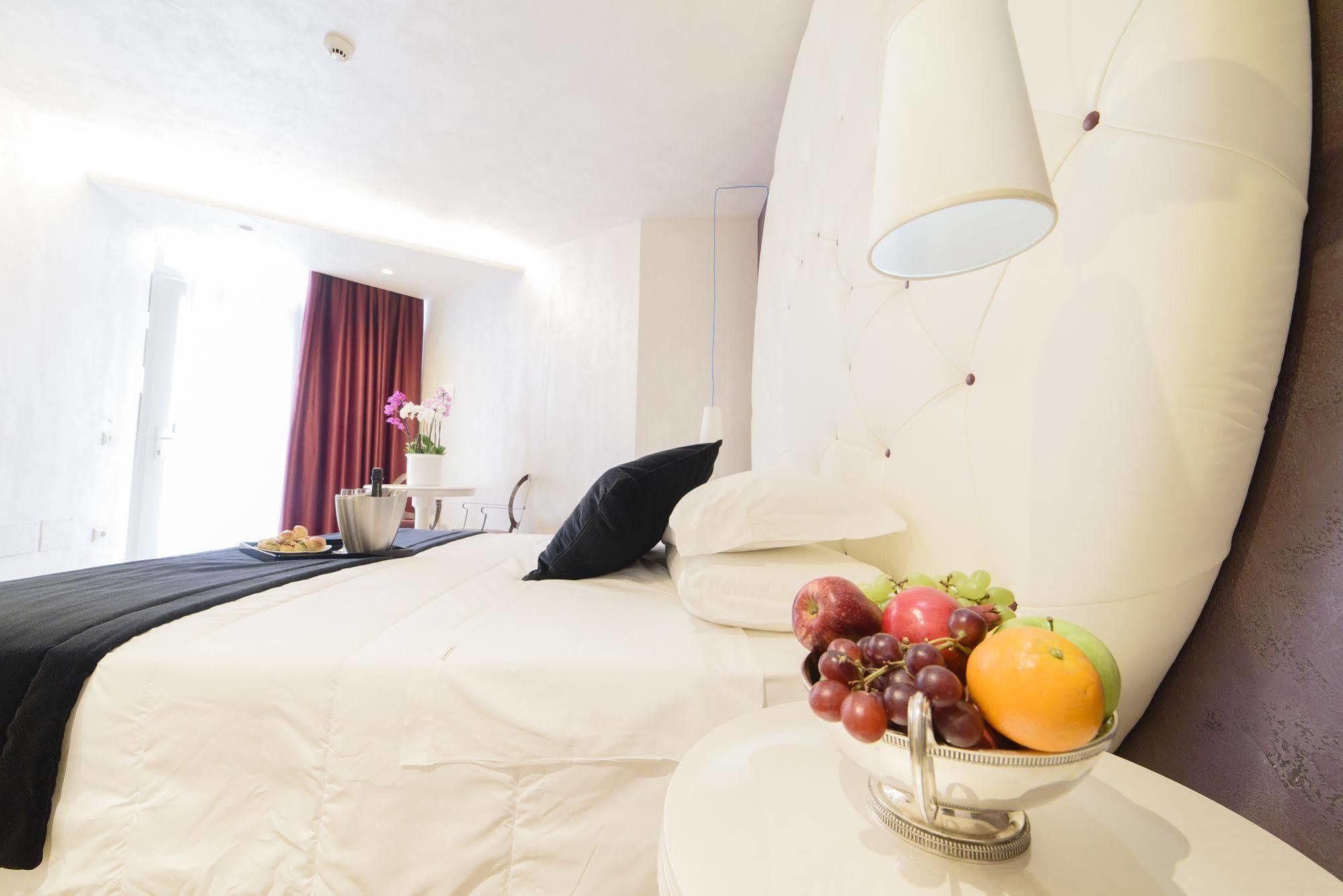 Hotel Vespasiano Rome Exterior photo